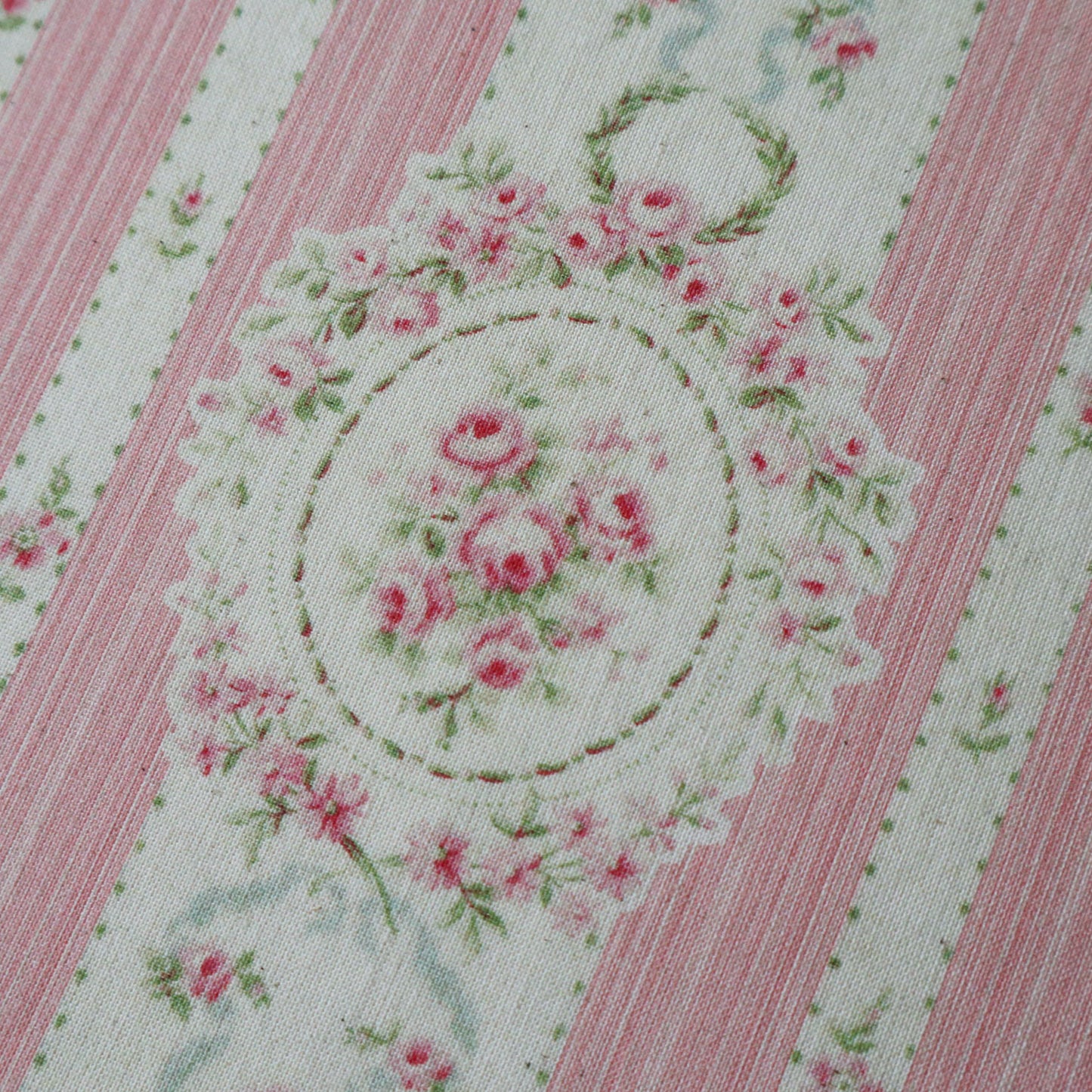 Rose Cartouche Organic Cotton Pink